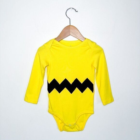 Primary Gender Neutral Baby Charlie Brown Handmade Yellow Long sleeve Onesie - Picture 1 of 7